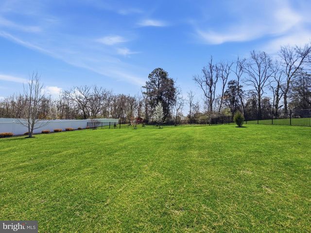 7525 HUNTER WOODS DR, Manassas, VA 20111