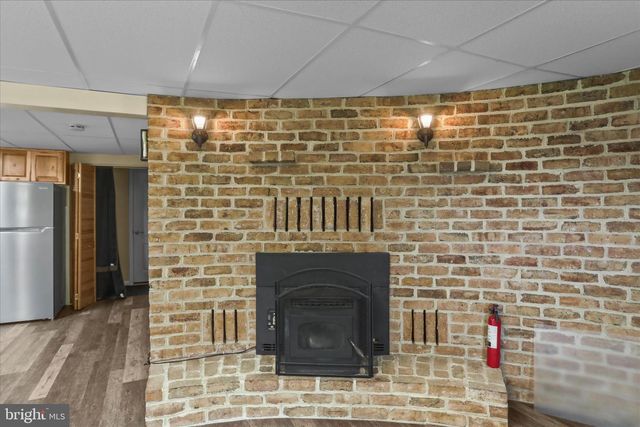 88 SUNSET DR, Hanover, PA 17331