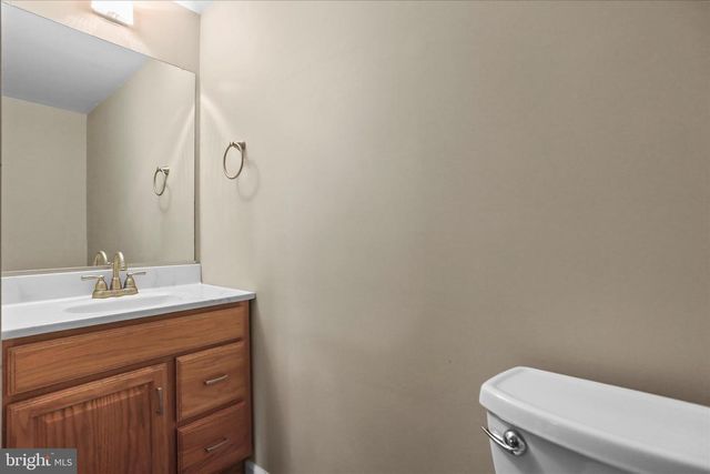 88 SUNSET DR, Hanover, PA 17331