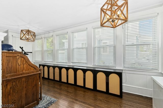 380 Elm Ave, Rahway City, NJ 07065