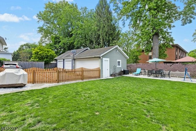 380 Elm Ave, Rahway City, NJ 07065