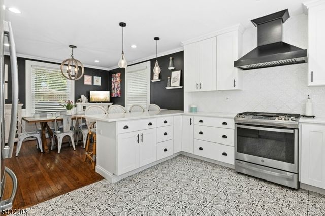 380 Elm Ave, Rahway City, NJ 07065