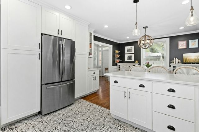 380 Elm Ave, Rahway City, NJ 07065