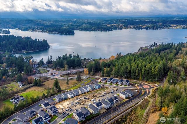 2043 NE Norseman Way, Poulsbo, WA 98370