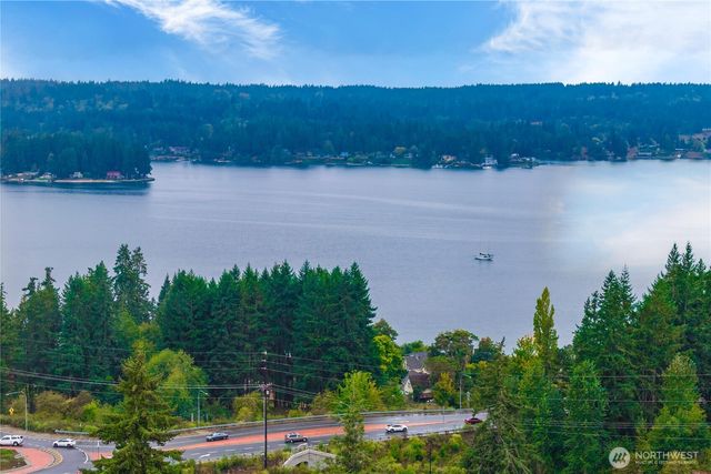 2043 NE Norseman Way, Poulsbo, WA 98370