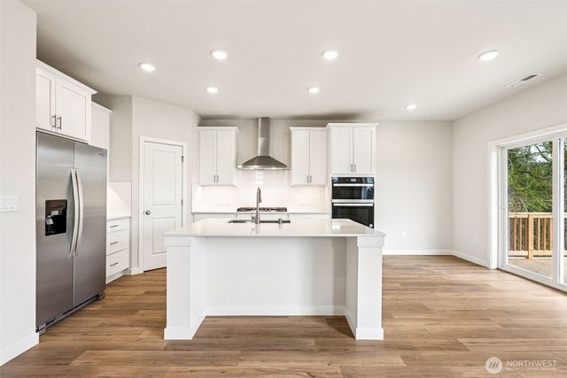 2043 NE Norseman Way, Poulsbo, WA 98370