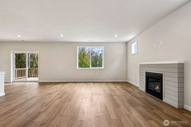 2043 NE Norseman Way, Poulsbo, WA 98370