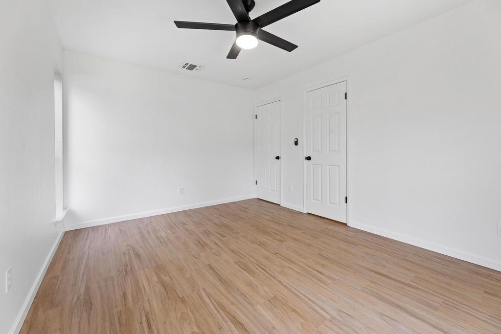 Image 22 of property listing at 41763 Horseshoe Way, Coarsegold, CA 93614