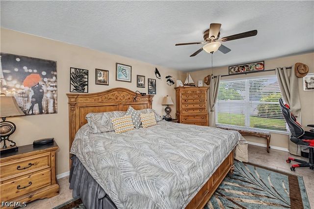 905 NE 17th ST, Cape Coral, FL 33909