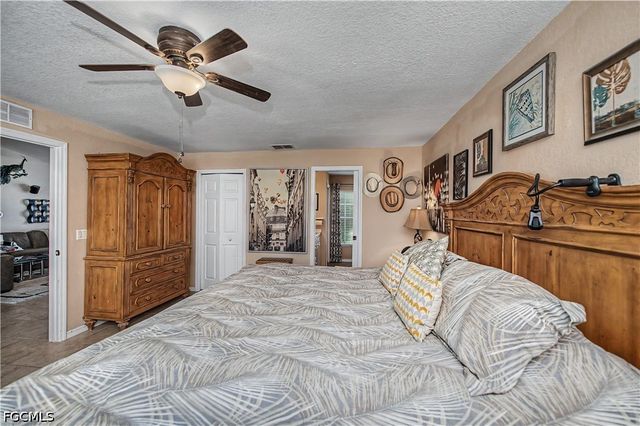 905 NE 17th ST, Cape Coral, FL 33909