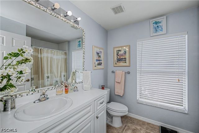 905 NE 17th ST, Cape Coral, FL 33909