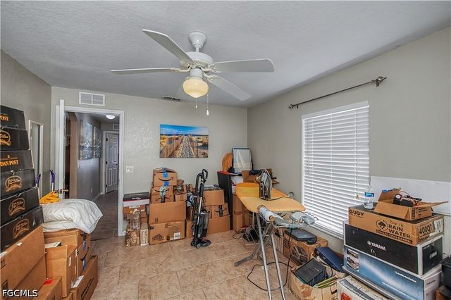 905 NE 17th ST, Cape Coral, FL 33909