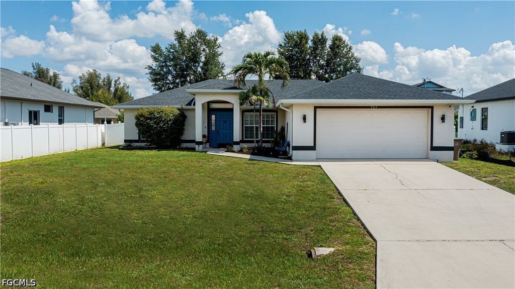 905 NE 17th ST, Cape Coral, FL 33909