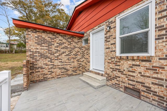 843 Schmitt Road, Rossville, GA 30741