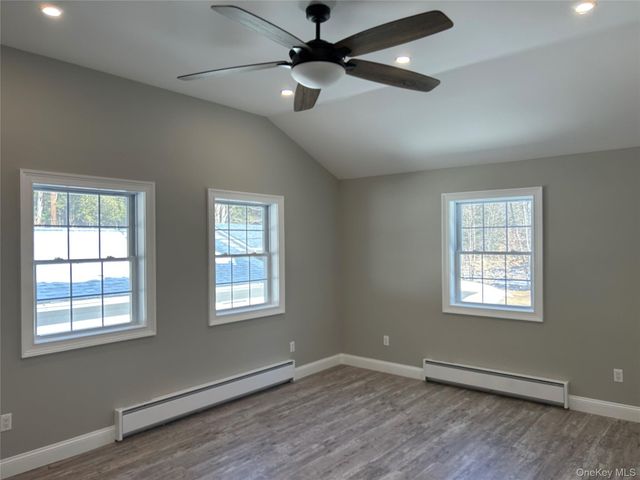 135 Gale Road upstairs, Mongaup Valley, NY 12762