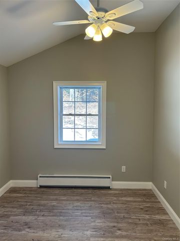 135 Gale Road upstairs, Mongaup Valley, NY 12762