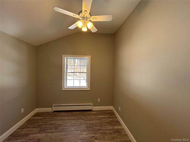 135 Gale Road upstairs, Mongaup Valley, NY 12762