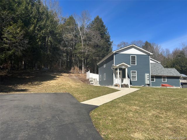 135 Gale Road upstairs, Mongaup Valley, NY 12762