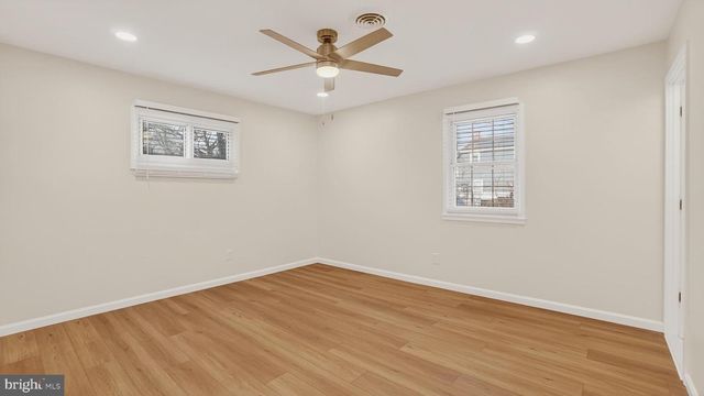 7922 CRAIN HWY S, Glen Burnie, MD 21061