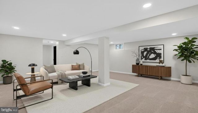 7922 CRAIN HWY S, Glen Burnie, MD 21061