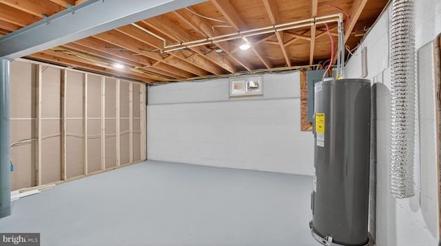 7922 CRAIN HWY S, Glen Burnie, MD 21061