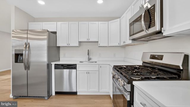 7922 CRAIN HWY S, Glen Burnie, MD 21061