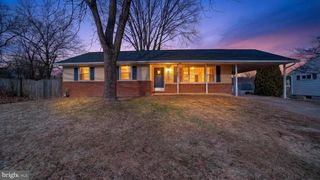 7922 CRAIN HWY S, Glen Burnie, MD 21061