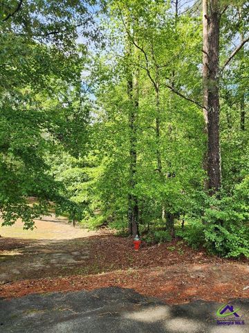 114 & 116 Chadwick Road, Warner Robins, GA 31088