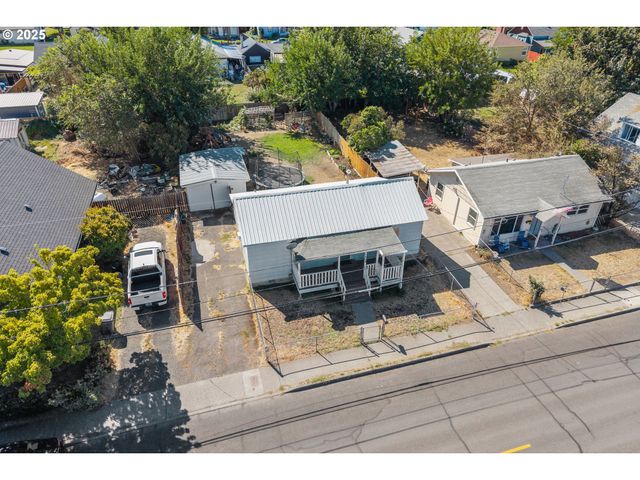 1508 E 12TH St, The Dalles, OR 97058