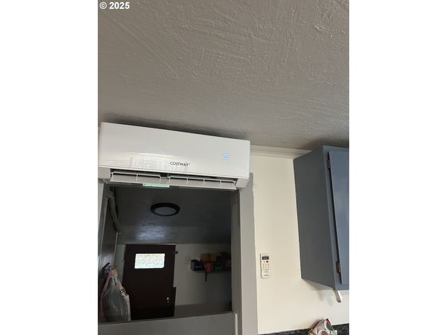 1508 E 12TH St, The Dalles, OR 97058