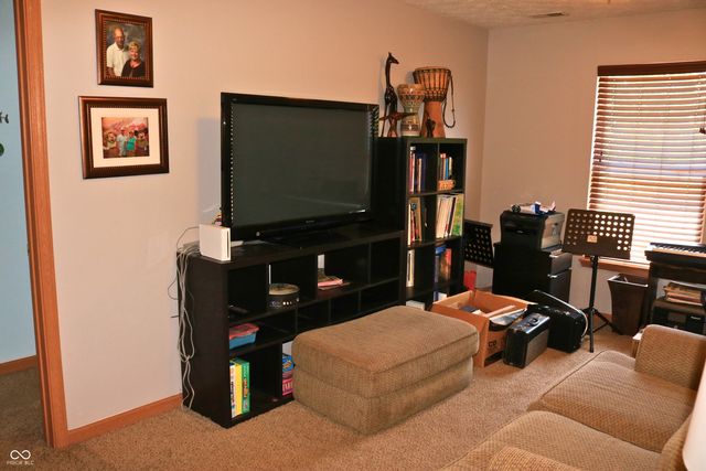 5698 N Bluegrass Circle, Lafayette, IN 47905