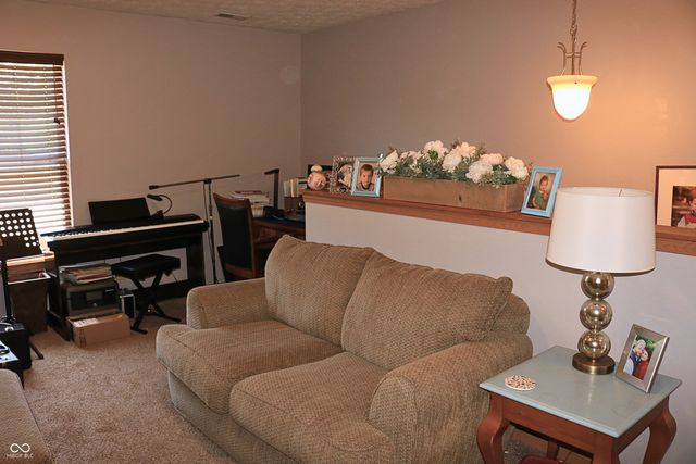5698 N Bluegrass Circle, Lafayette, IN 47905