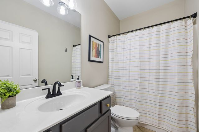 5003 Clover Meadows Dr, Franklin, TN 37067