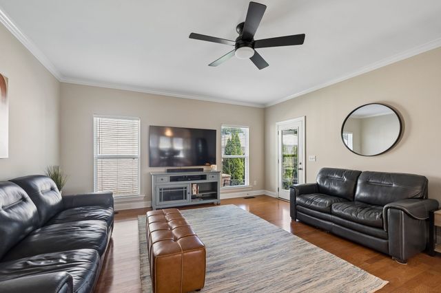 5003 Clover Meadows Dr, Franklin, TN 37067