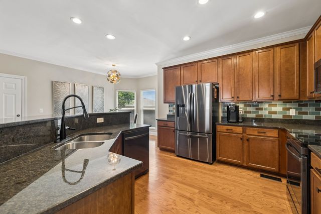 5003 Clover Meadows Dr, Franklin, TN 37067