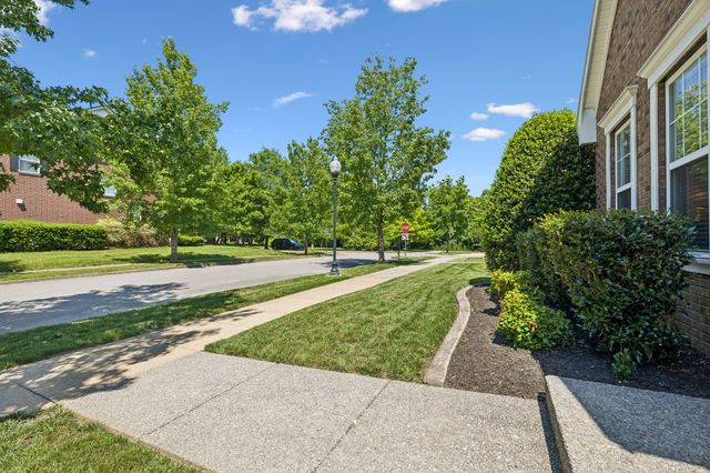 5003 Clover Meadows Dr, Franklin, TN 37067