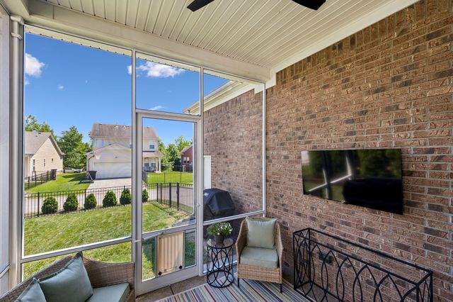 5003 Clover Meadows Dr, Franklin, TN 37067