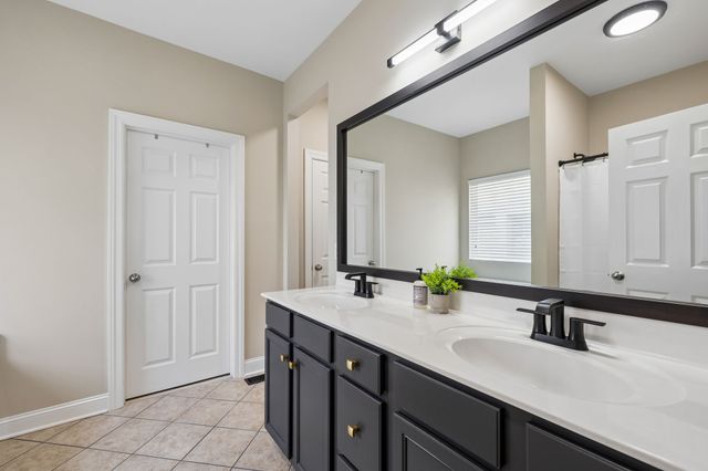 5003 Clover Meadows Dr, Franklin, TN 37067