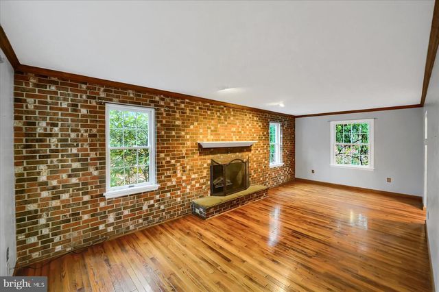 661 CRANDALL DR, State College, PA 16803