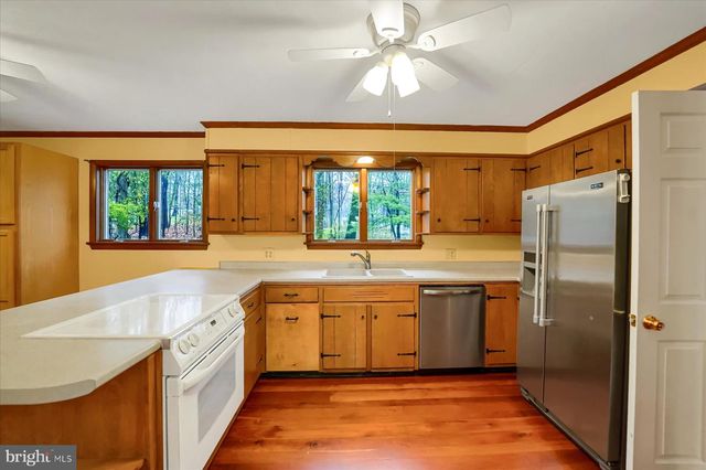 661 CRANDALL DR, State College, PA 16803