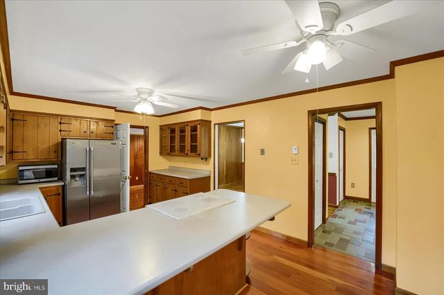 661 CRANDALL DR, State College, PA 16803