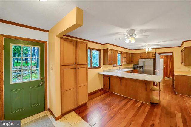 661 CRANDALL DR, State College, PA 16803