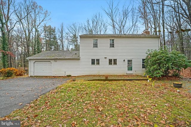 661 CRANDALL DR, State College, PA 16803