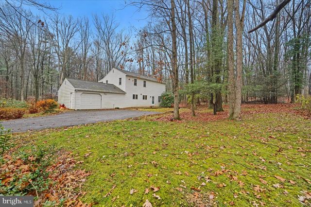 661 CRANDALL DR, State College, PA 16803