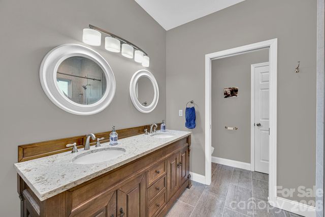 108 Fairway Knoll Drive 108, Hendersonville, NC 28739