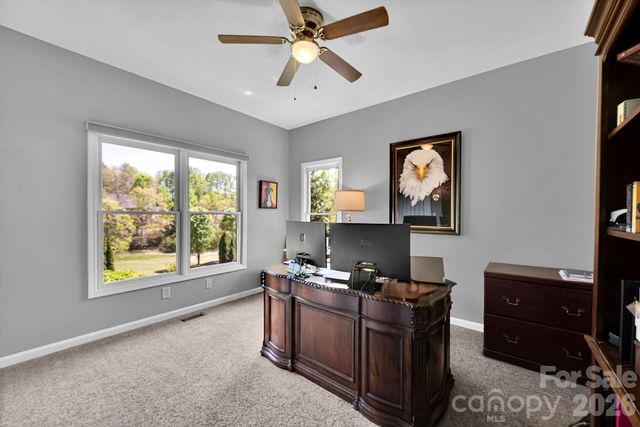 108 Fairway Knoll Drive 108, Hendersonville, NC 28739
