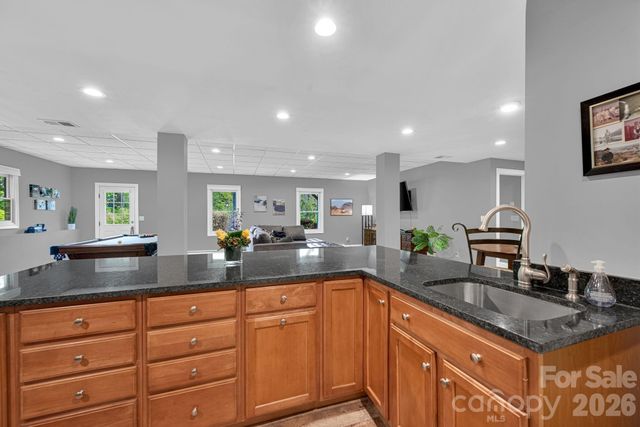 108 Fairway Knoll Drive 108, Hendersonville, NC 28739