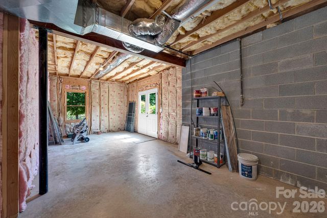 108 Fairway Knoll Drive 108, Hendersonville, NC 28739