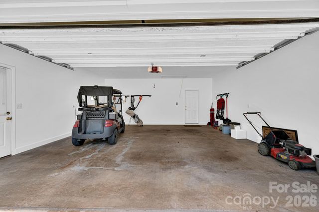 108 Fairway Knoll Drive 108, Hendersonville, NC 28739