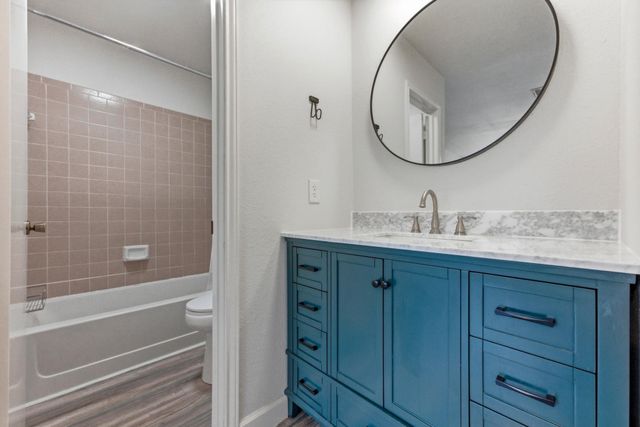 9706 Holly Springs DR, Austin, TX 78748